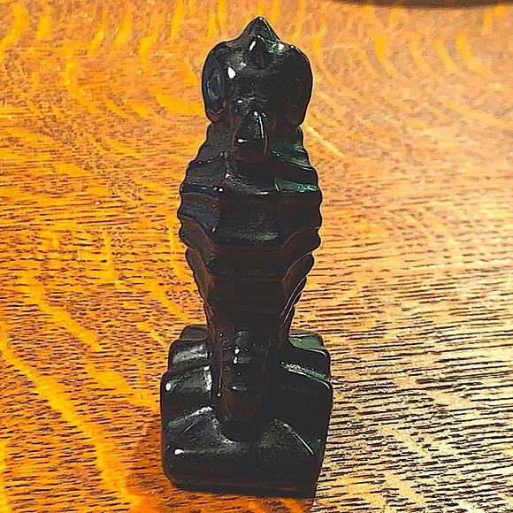 BLACK OBSIDIAN SEA HORSE - Picture 3 of 7